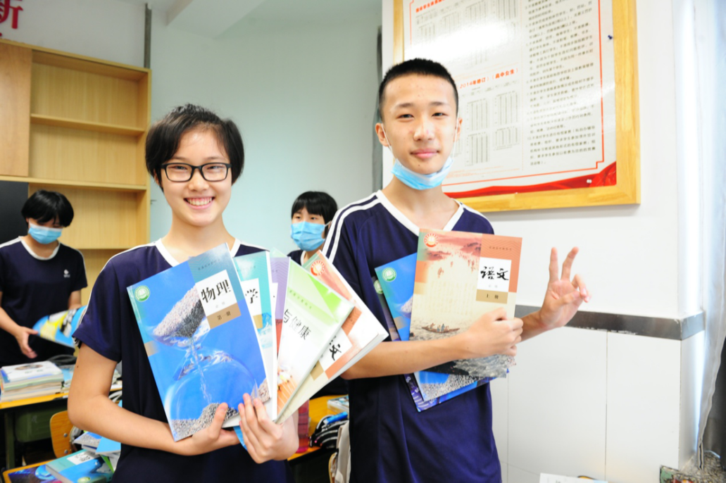 一、二本同时存在于一所大学，毕业证又没区别，学生吐槽意义何在