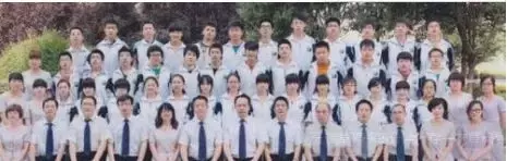 开学季！西安市52所中学校服大PK，比比谁家的最好看？