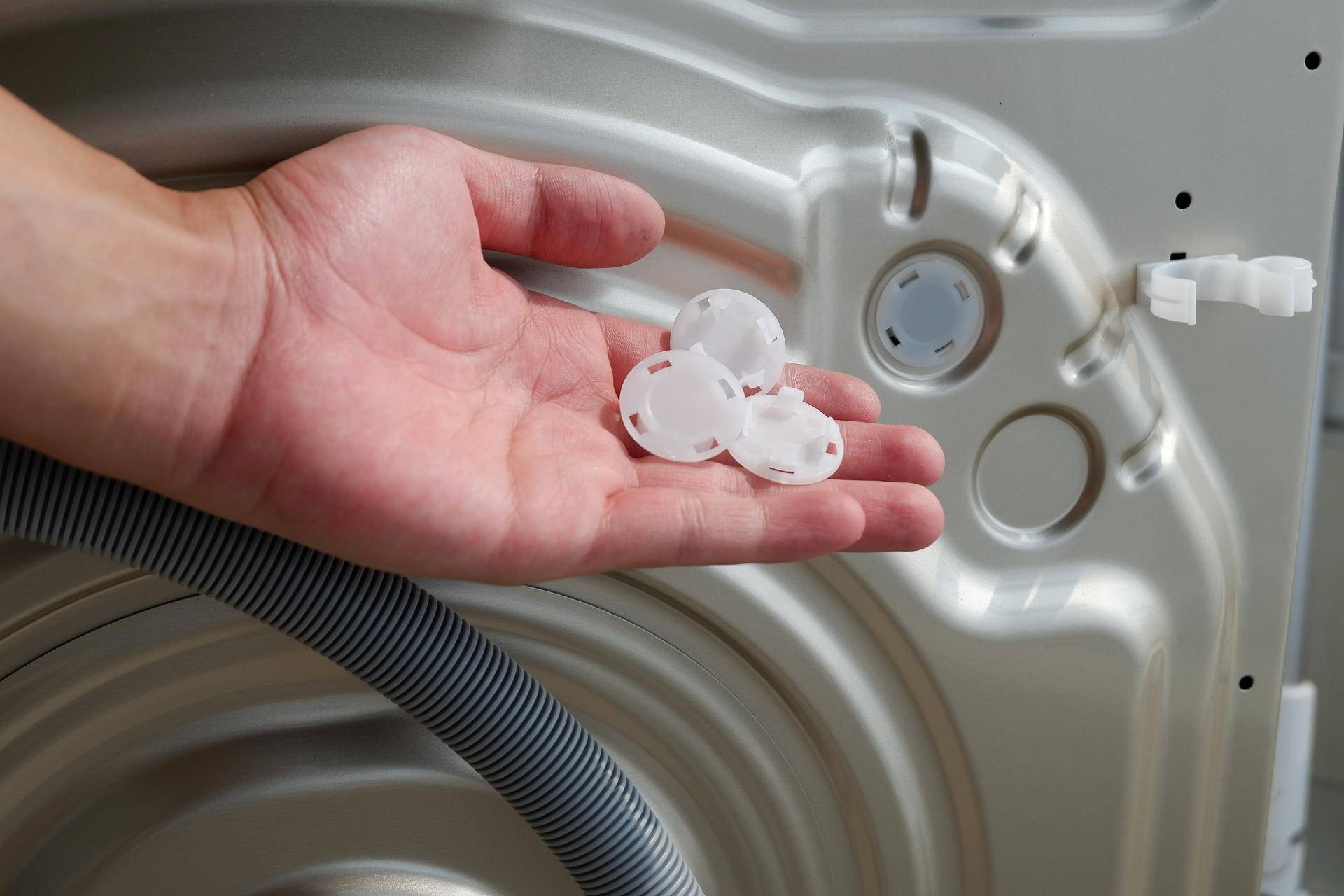 亿万气泡超强去污技术，小天鹅超微净泡水魔方洗烘一体洗衣机体验