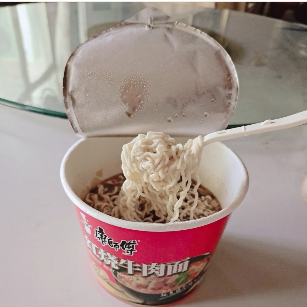 不吃葱的人是怎么吃泡面的?网友:我以为我是最聪明的
