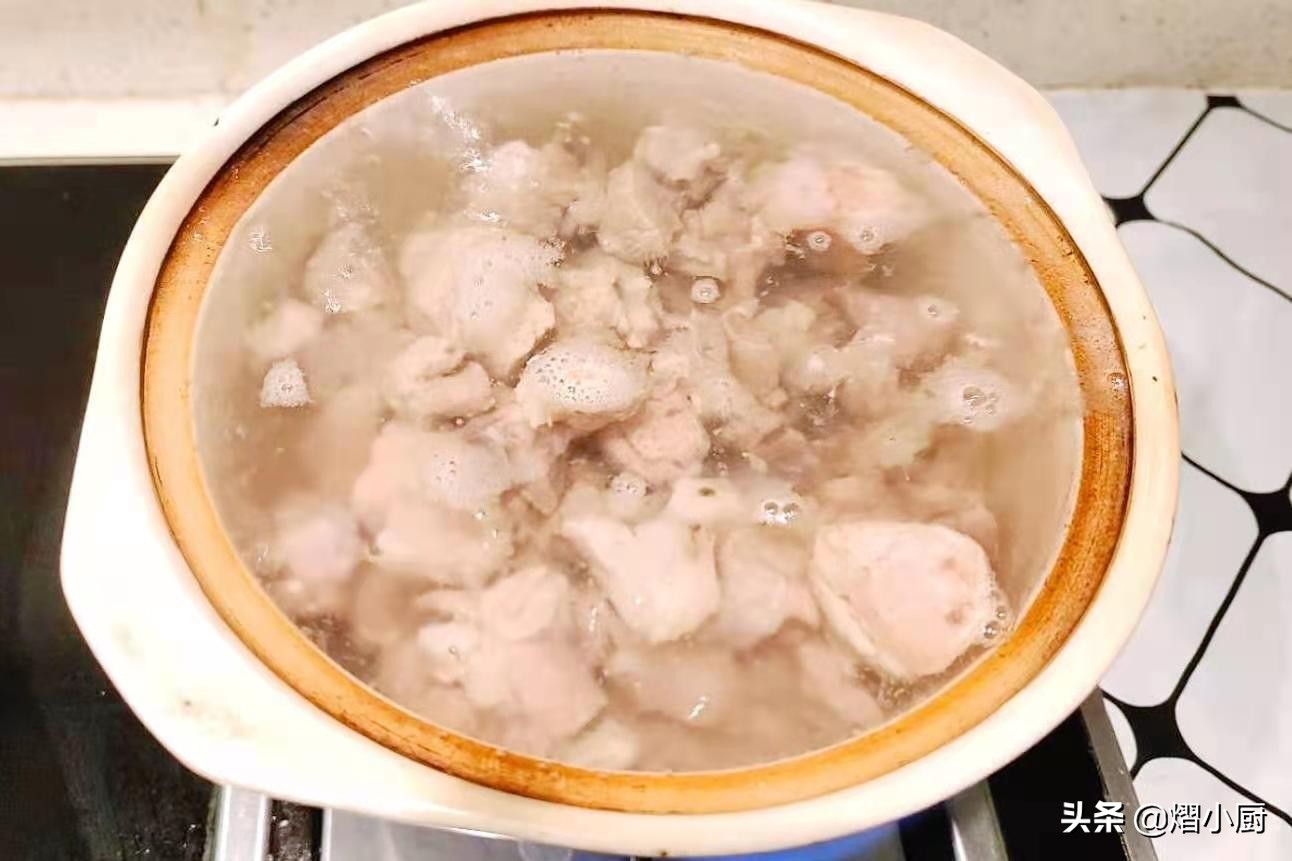 羊肉卷萝卜汤的做法大全（味美做法简单肉香汤清好喝）
