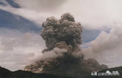 蒙特塞拉特能够走出火山阴影吗(蒙特塞拉特岛｜被称为加勒比海的“翡翠岛”)