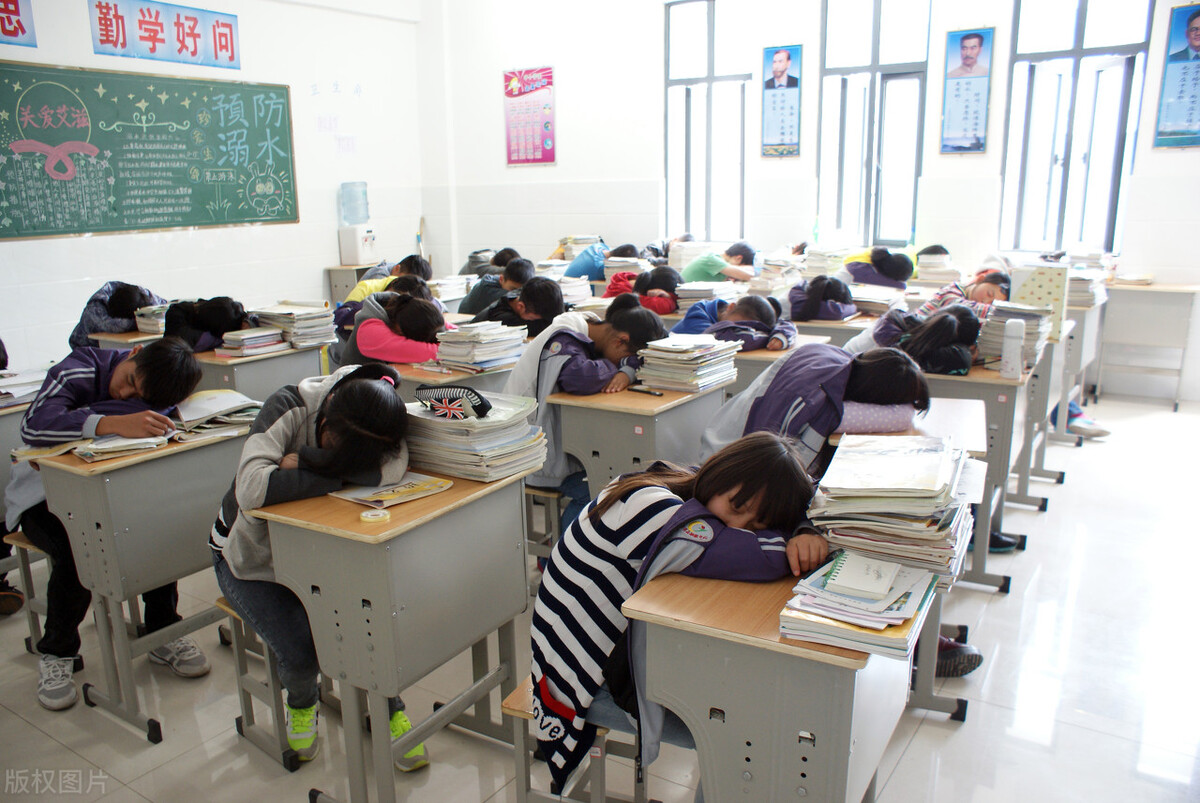 让人又爱又恨的“中小学学生午休”