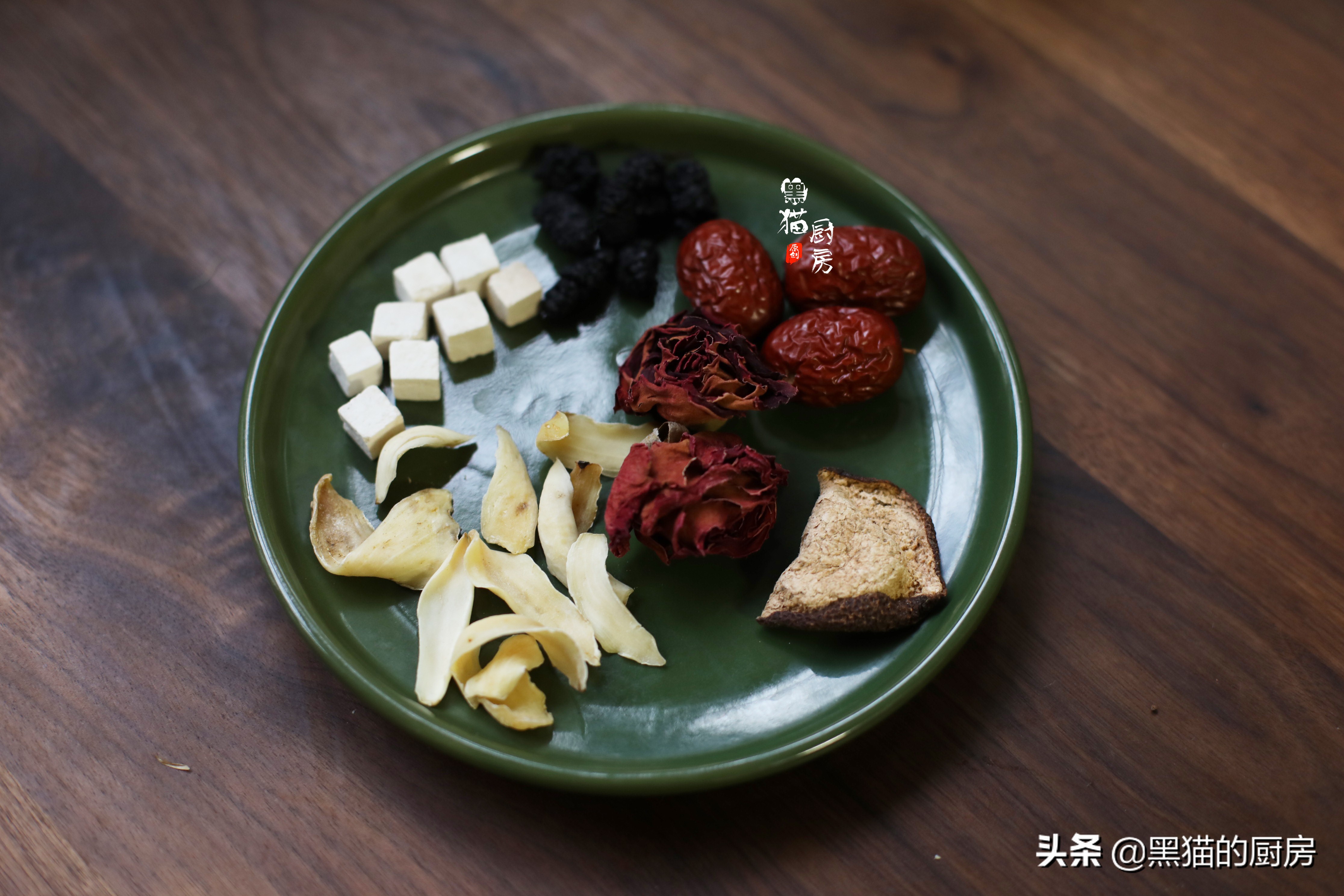 孙俪同款养生茶，配好一星期的量，简单一煮，补血助眠晚上睡得香