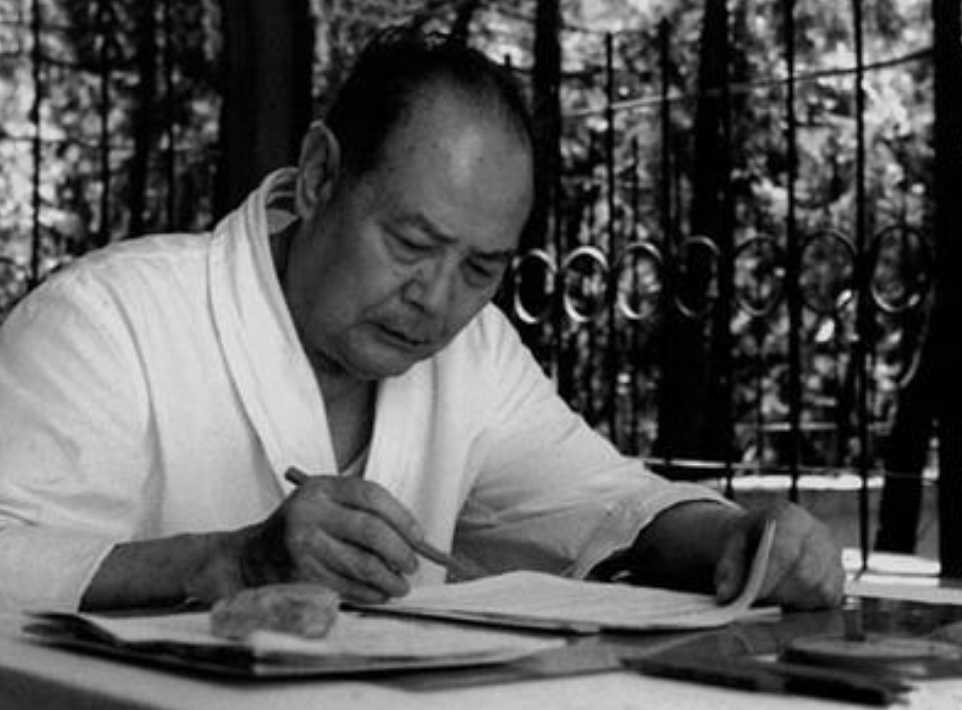 1984年叶剑英病危，中央已准备追悼会，紧急时刻钟南山力挽狂澜