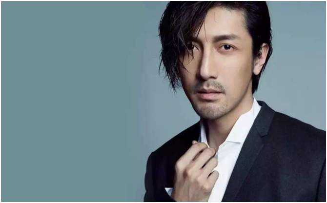 1,《大秦赋》是由延艺,顾其铭,强龙,刘永涛执导,李梦,张健编剧,张鲁一