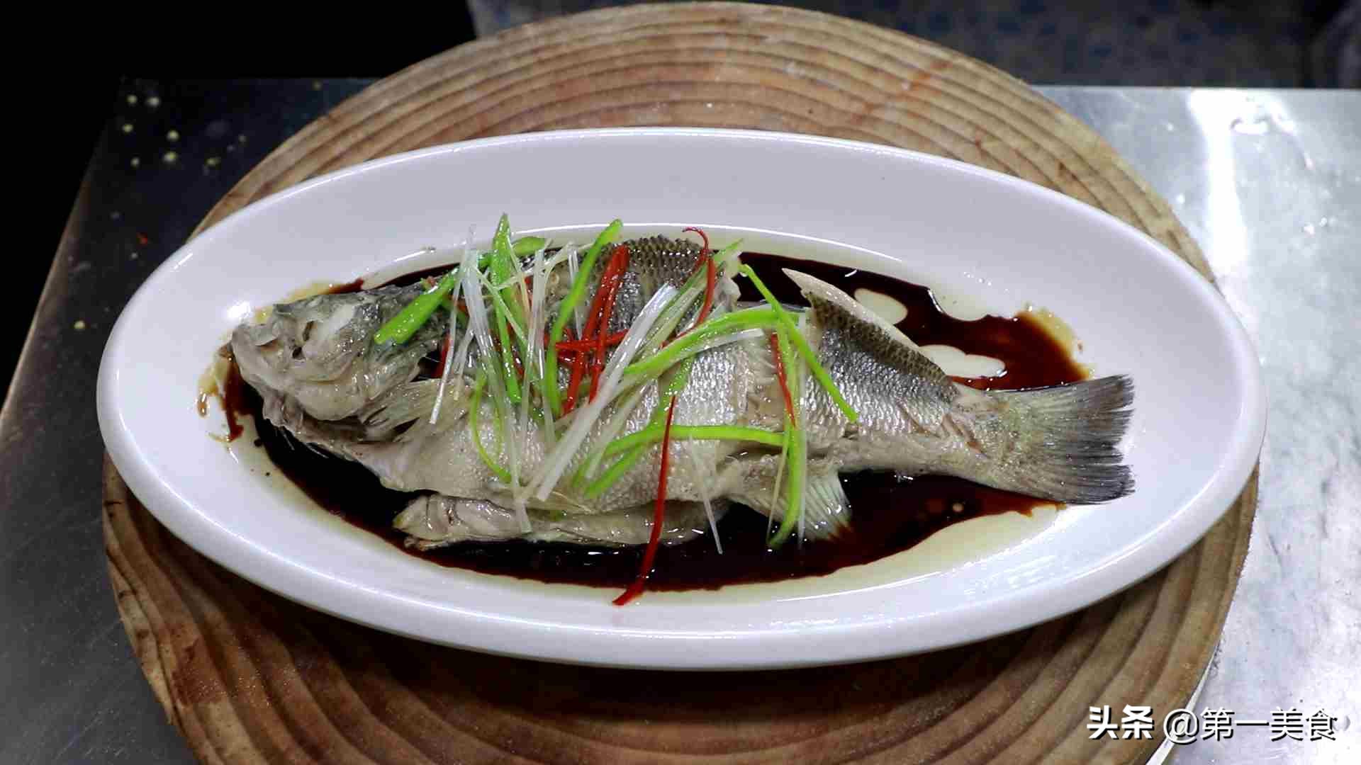 蛋白质含量高的食物(优质“蛋白质”排行榜！鸡胸肉未上榜，牛奶倒数第一，建议了解)