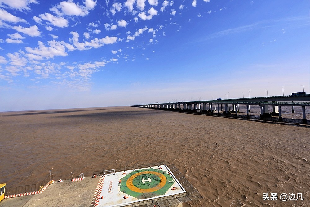 杭州湾跨海大桥，桥上俯瞰杭州湾别有一番风景