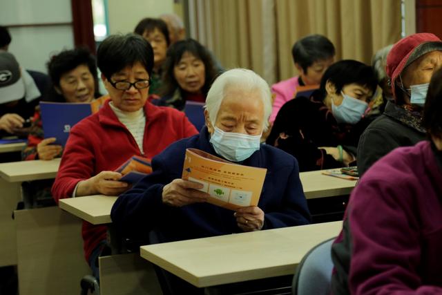 杭州首批暖心车站启用 高德地图发布首个老年人数字化出行服务指南