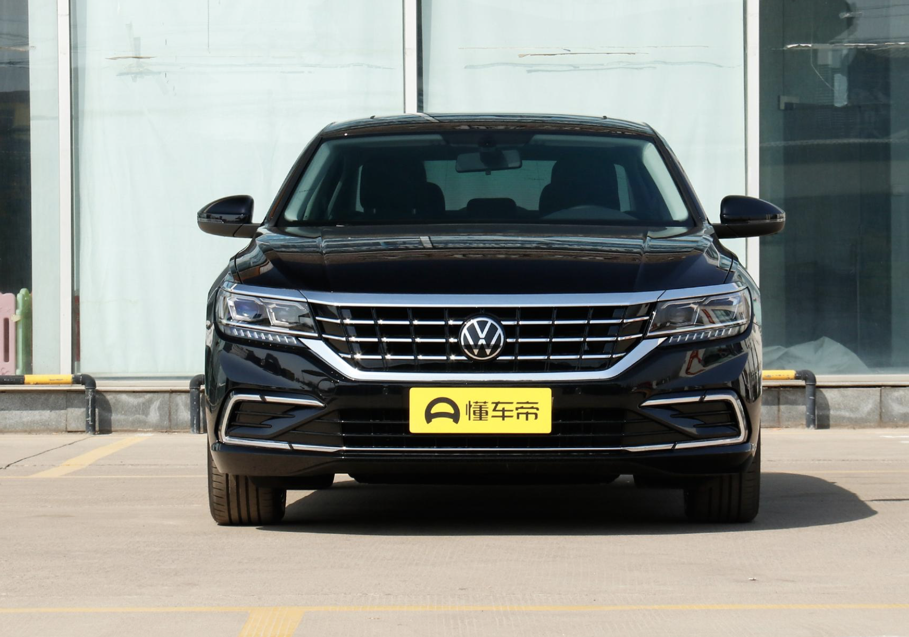 新车 | 上汽大众新款帕萨特正式亮相,提供两种外观风格,车长增加