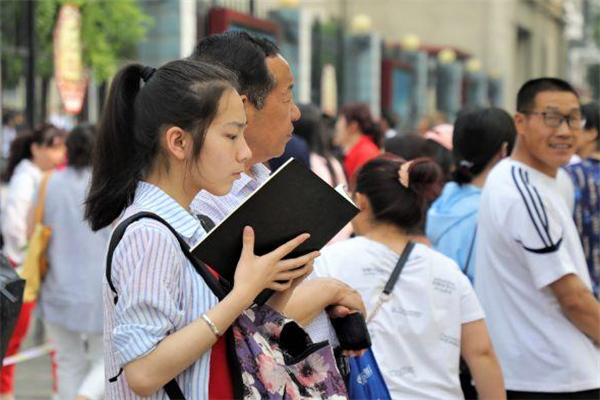 高三学子模考成绩不理想，分数一次比一次低，还有机会逆袭吗？