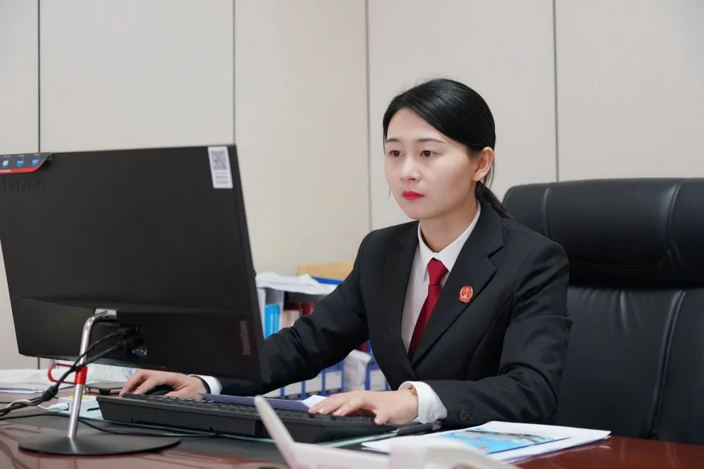 【政法先锋】守护公平与正义的女法官——季恒