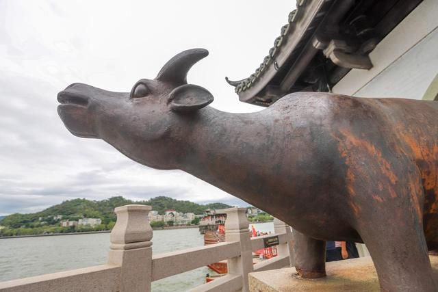 中国最早的启闭式桥梁，潮州城市地标建筑，广济桥