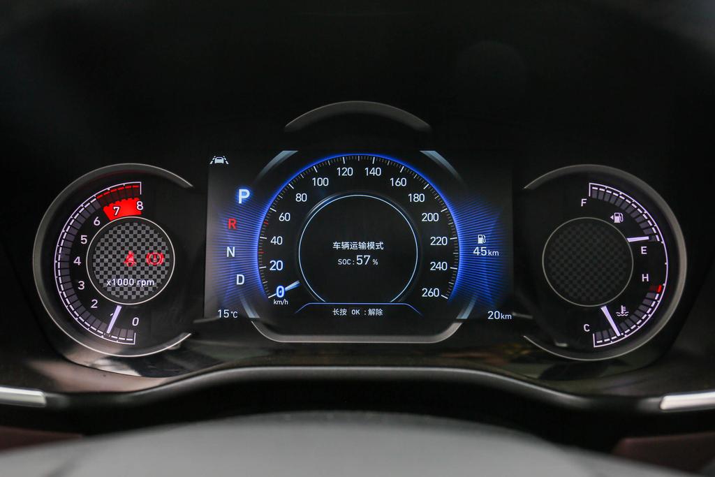 第四代胜达SANTAFE，智享便捷大六座SUV