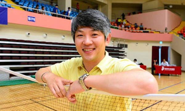 韩国籍教练姜京珍执教国羽双打，国羽球迷“两极化”，都有道理