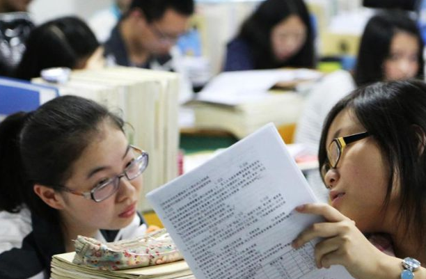 新高考“受欢迎”选科组合，容易拿高分和优势，但中等生不适合