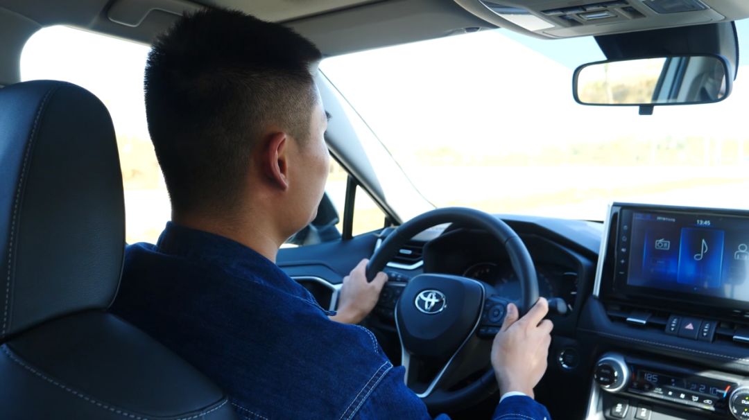 四个方面详细评测丰田RAV4 我发现了这些优点和缺点