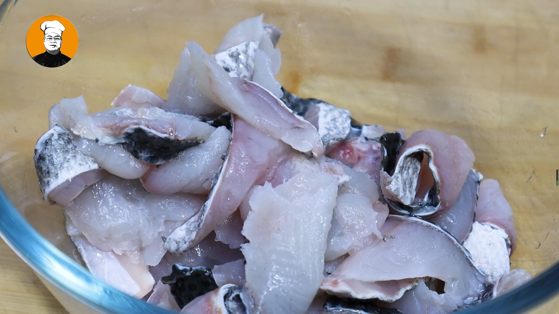 黑鱼最过瘾的做法，比酸菜鱼水煮鱼还好吃，香辣嫩滑又鲜美
