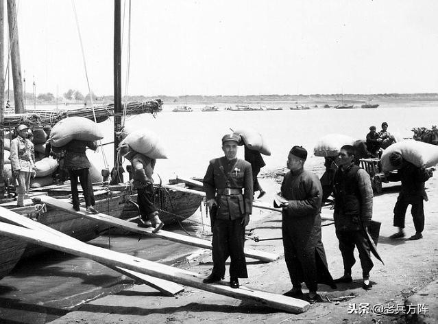 1954年国产老电影《淮上人家》经典剧照，花园口决堤的故事