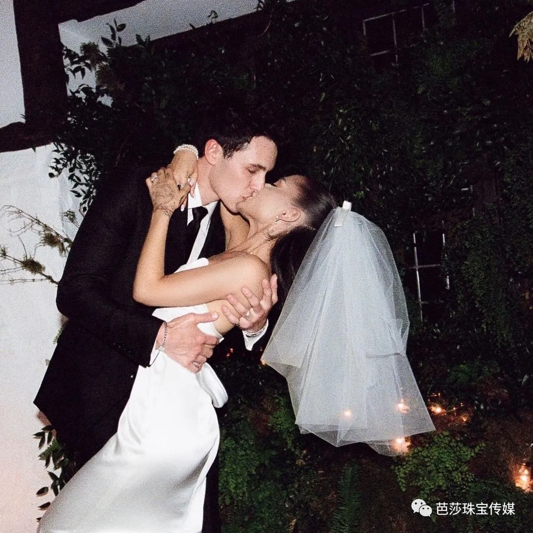 A妹婚戒居然不是鸽子蛋！Toi Et Moi凭什么让时髦精Pick？