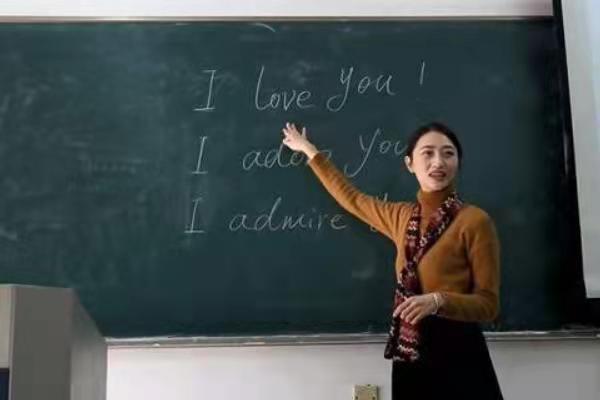 高考英语降为副科，物理和历史成了座上宾？看看教育部怎么说