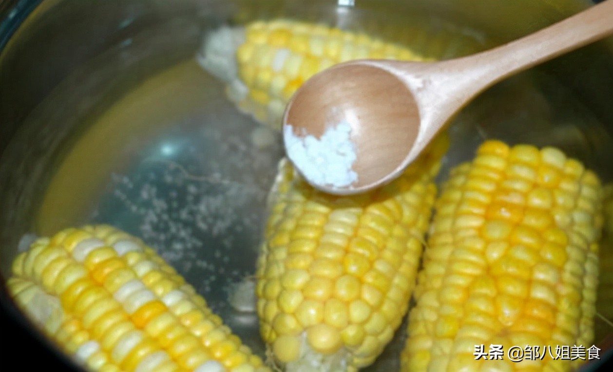 小苏打是食用碱吗（小苏打和食用碱的区别）