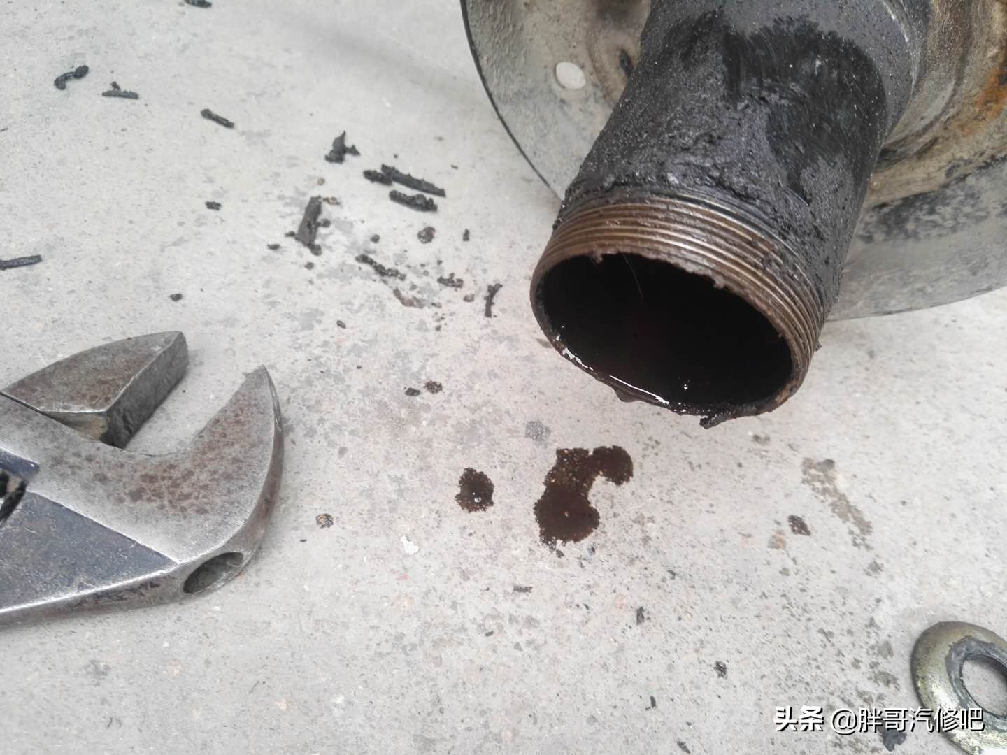 车辆底盘走烂路异响，老司机胖哥教大家解决办法