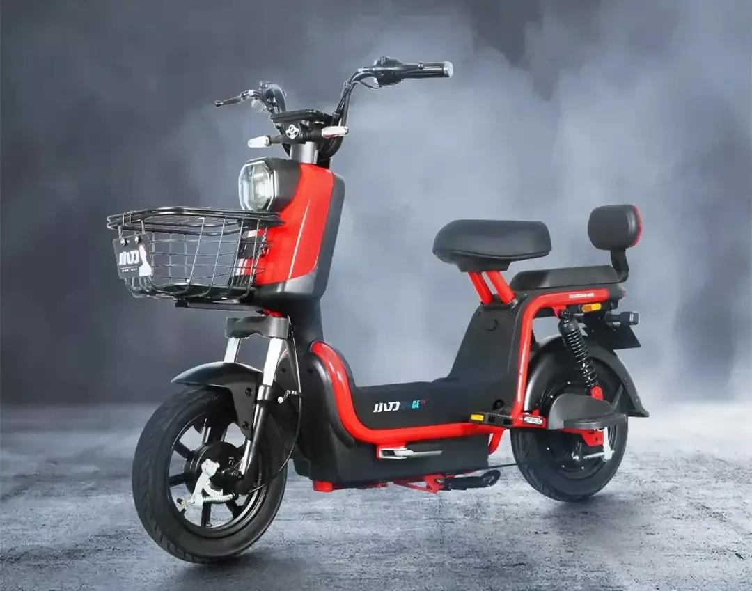 3款新国标电动车，续航100公里，充一次用一周，你会选择哪款？