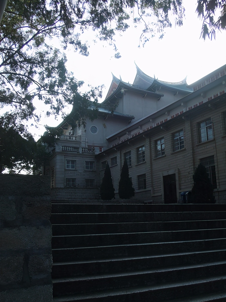 玩遍世界（3）·福建厦门｜门口就是海，为何厦大是最美大学之一