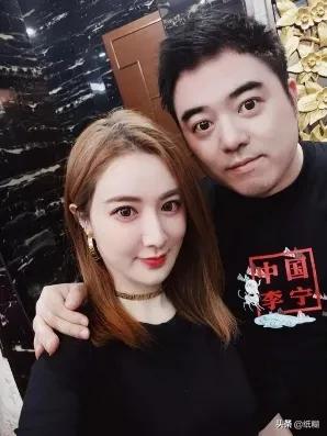 36岁薇娅90亿身家跻身豪门，卖货第一，有这样的老公才是无敌