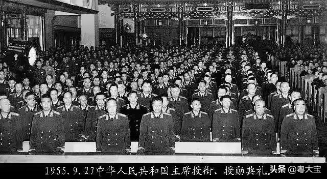 毛主席授予的十大元帅什么级别？朱德排第一证书编号不是001？