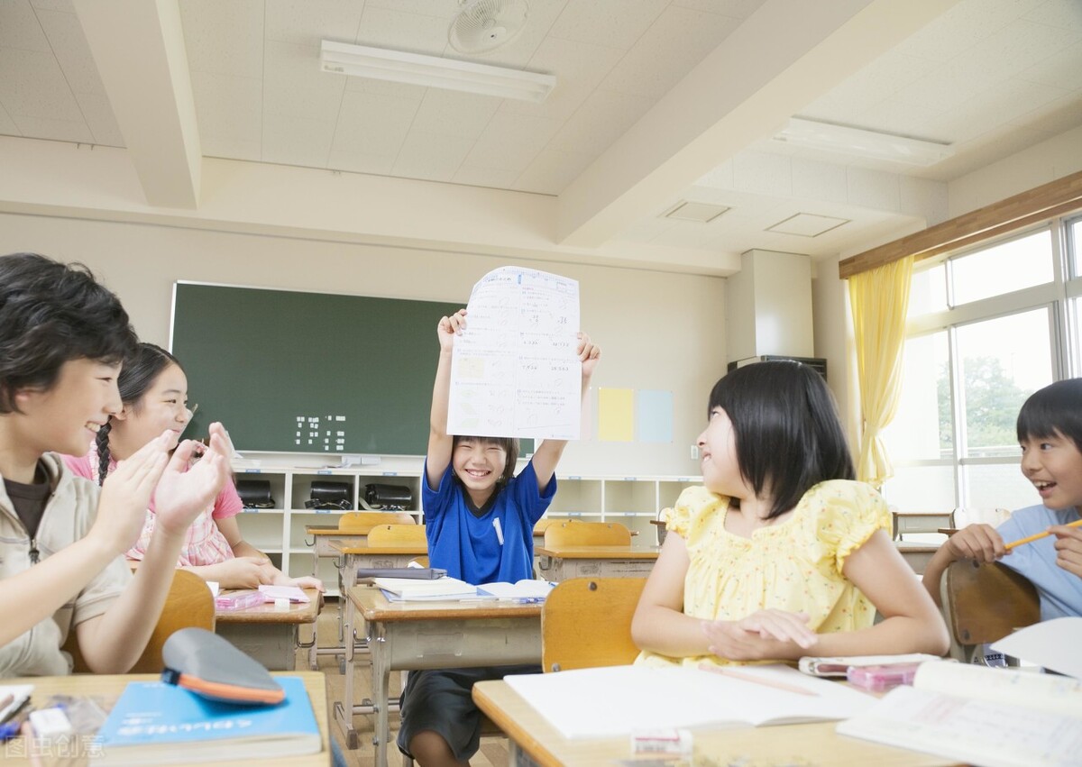 第一起班级打架事件后，我让孩子们做这件事，他们却静寂无声