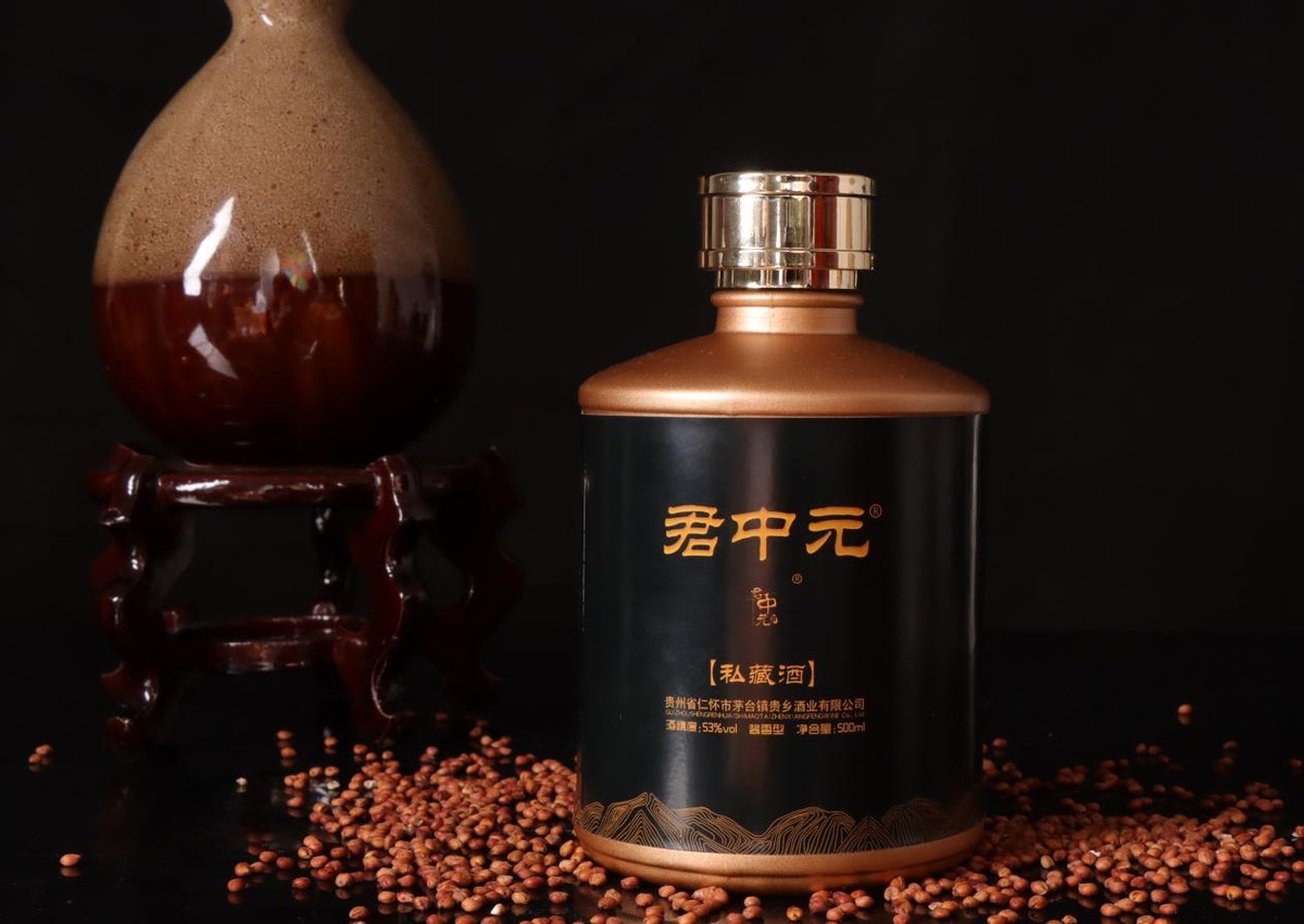 高端白酒只有茅臺(tái)和五糧液？行家笑了，這5種白酒一點(diǎn)不比它們差