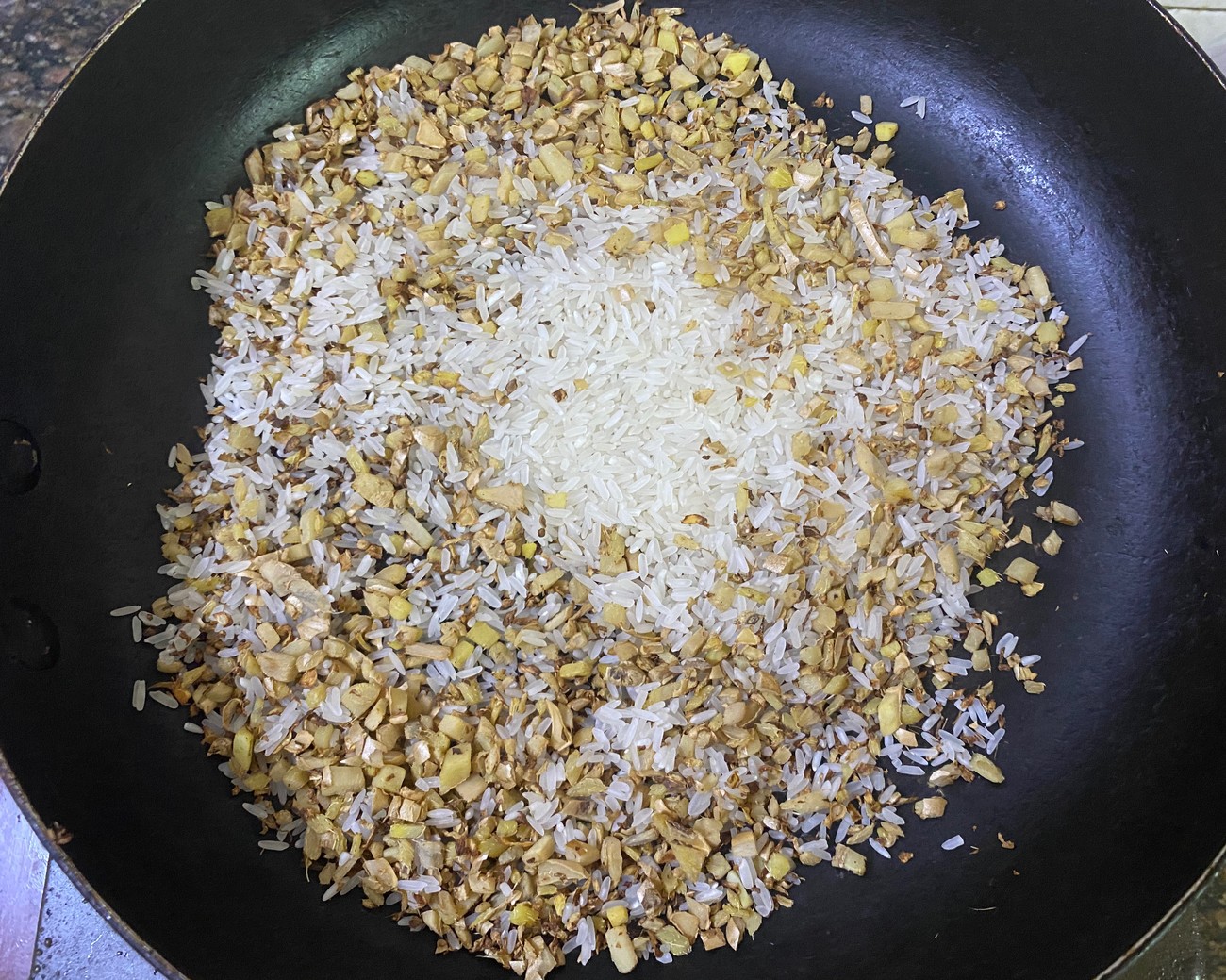 80岁老爷爷告诉我,米和生姜一起炒,想不到这么厉害,建议收藏