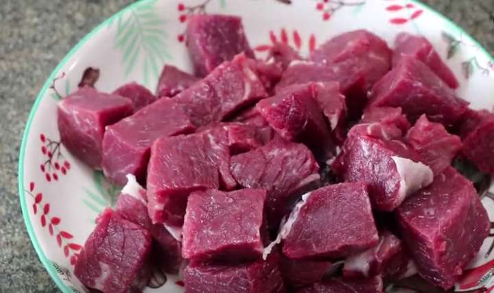 土豆燉牛肉,土豆燉牛肉家常做法
