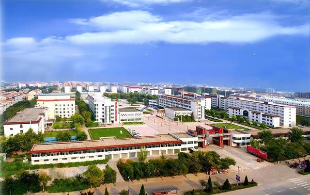 河南商丘三所好高中，商丘一高包揽文理科前两名，另外两所你可知