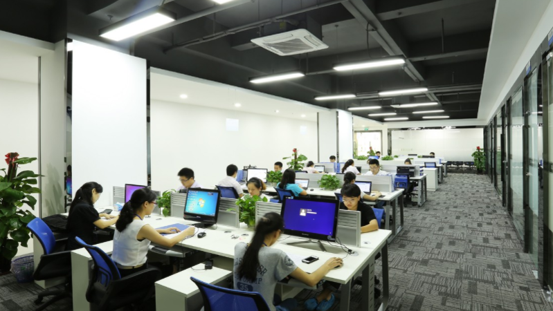 宁愿拿三千月薪，也不愿意进厂拿高薪，大学生择业观失衡很严重