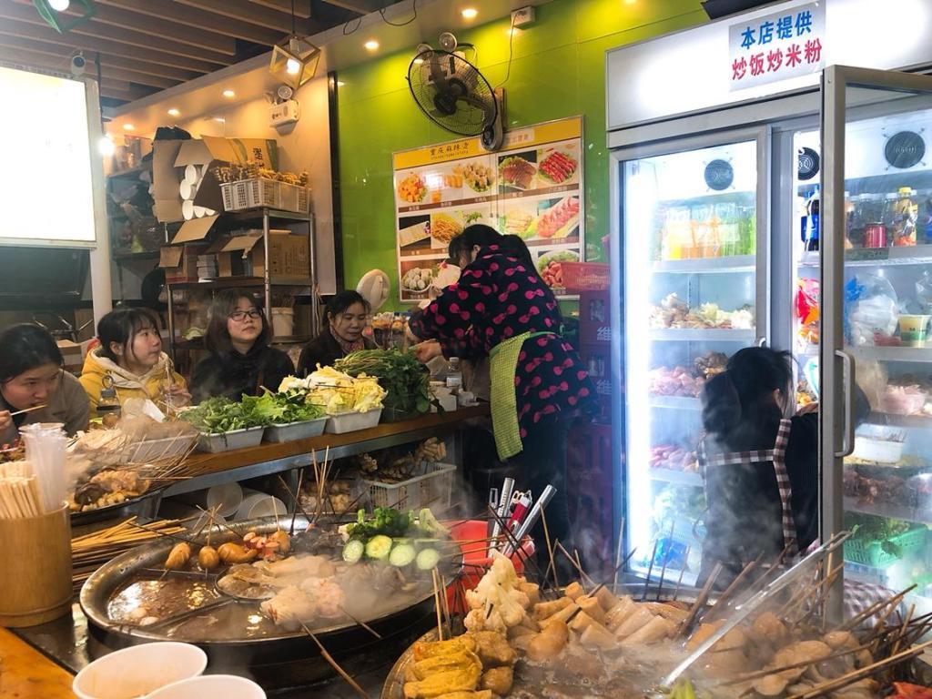 山东老板开麻辣烫店，利用“一个蛋糕”，月入30万，套路很简单