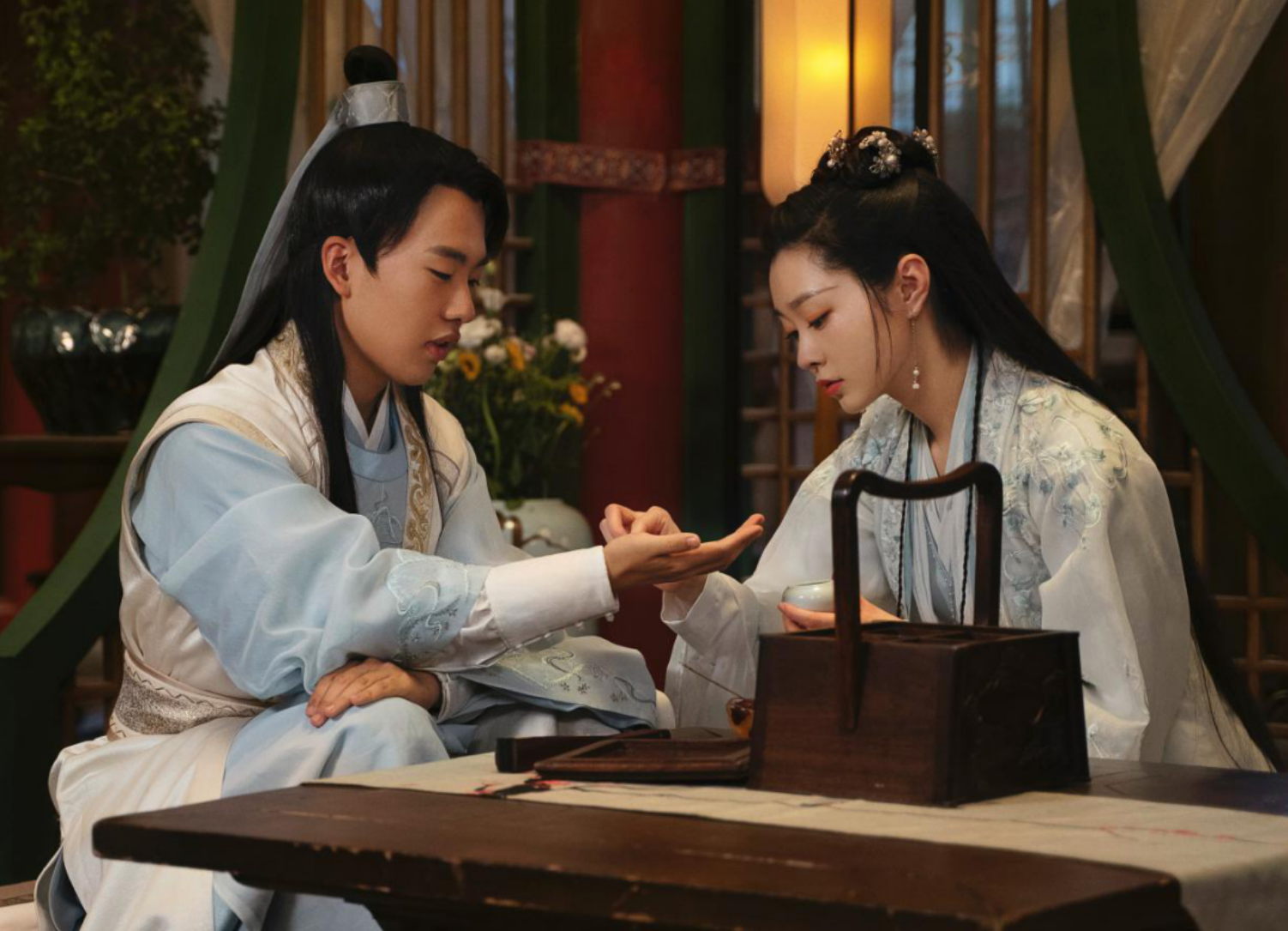 2021"火出圈"的十部剧,古装剧占了半壁江山,榜首百看不厌