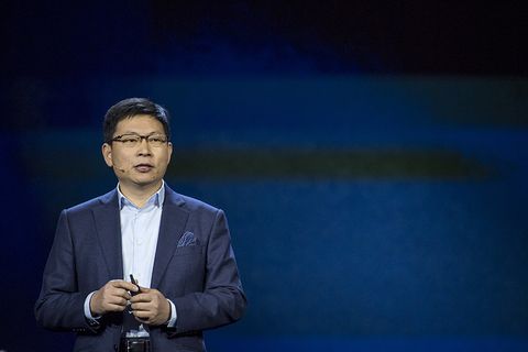 余承东：出身贫寒，三次豪赌带领华为通信全球第一手机全球前三