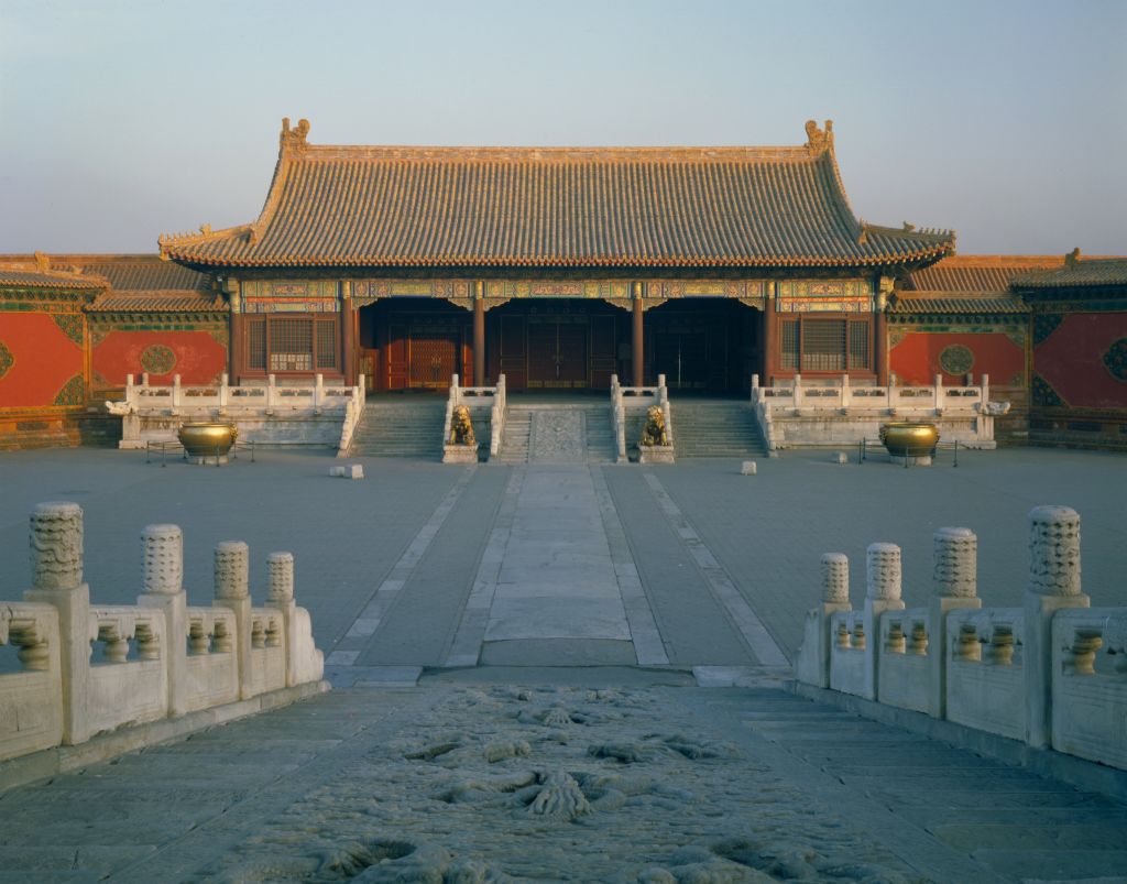 故宫位于北京城中心，建筑分部竟有这样的特点