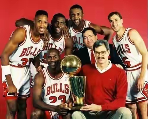 看着如今的保罗，火箭是否心碎？——说说nba“送温暖”的交易