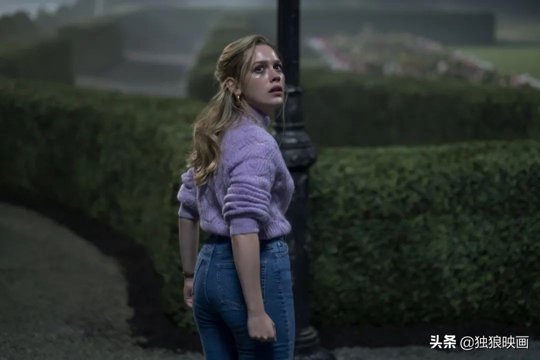 看完两天，有幽灵，但是这个美剧不可怕。