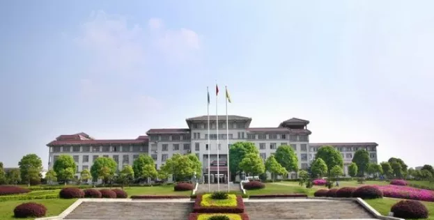 和长郡“相爱相杀”！长沙四大名校盘点之雅礼篇