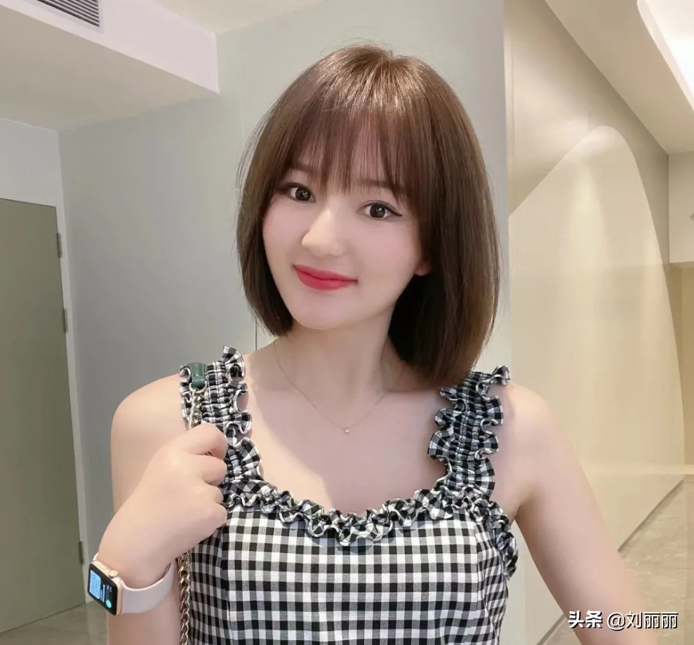 发型要想不过时，选择这4种发型就对了，洋气瘦脸美美哒