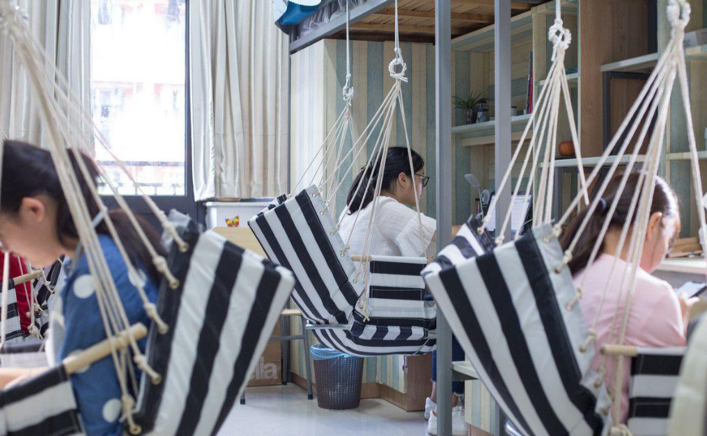 选择上公立的孩子，与上私立学校的孩子，差距是怎么拉开的？