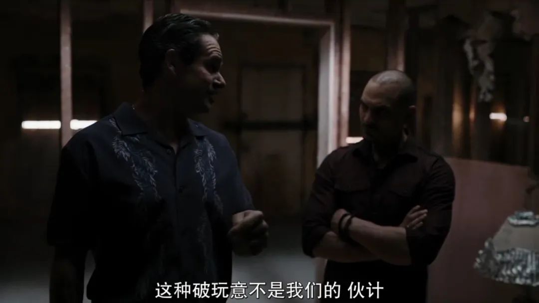 “绝命毒师”外传也开挂，一个混混律师的发迹史。