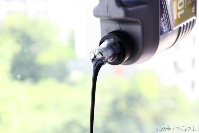 这款灰黑色的机油到底什么来头？居然拥有修复发动机的黑科技！