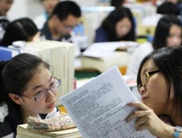 平时测验600分的学生，高考实战只有200多分，伪学霸“现出原形”