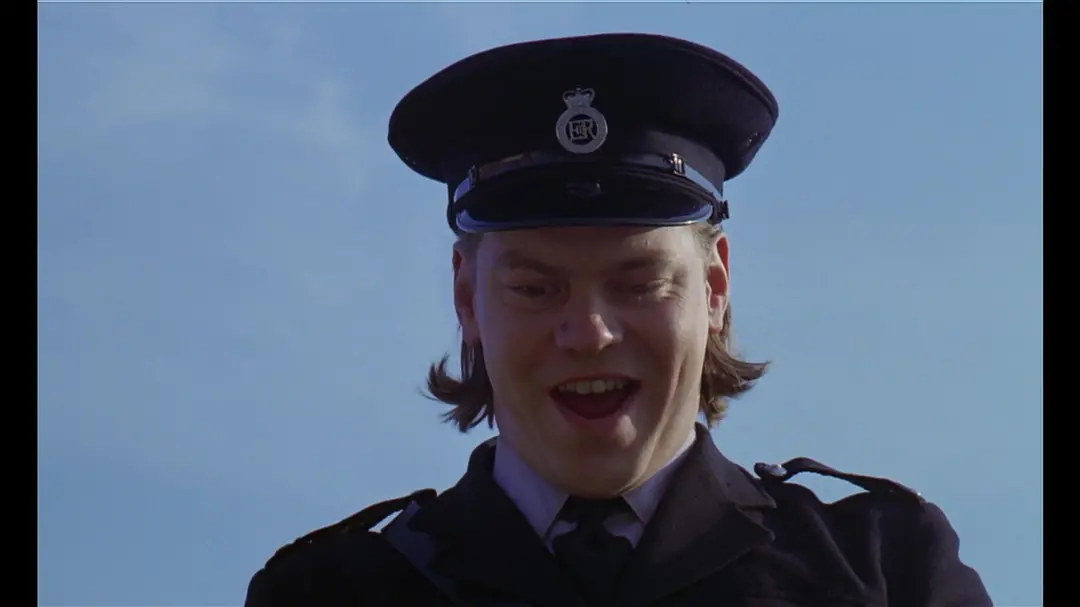 看完后终于明白,为什么电影《发条橙》会被英国禁止播出30年了